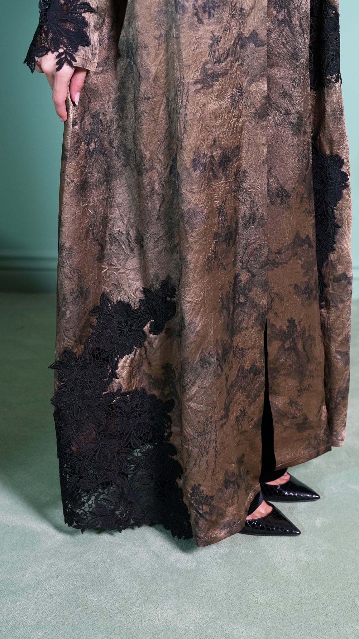 Lace Garden Abaya