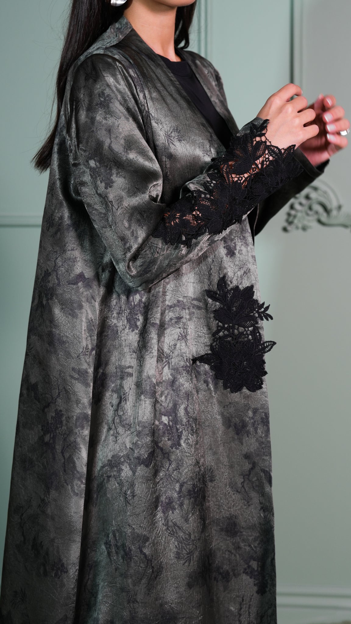 Lace Garden Abaya