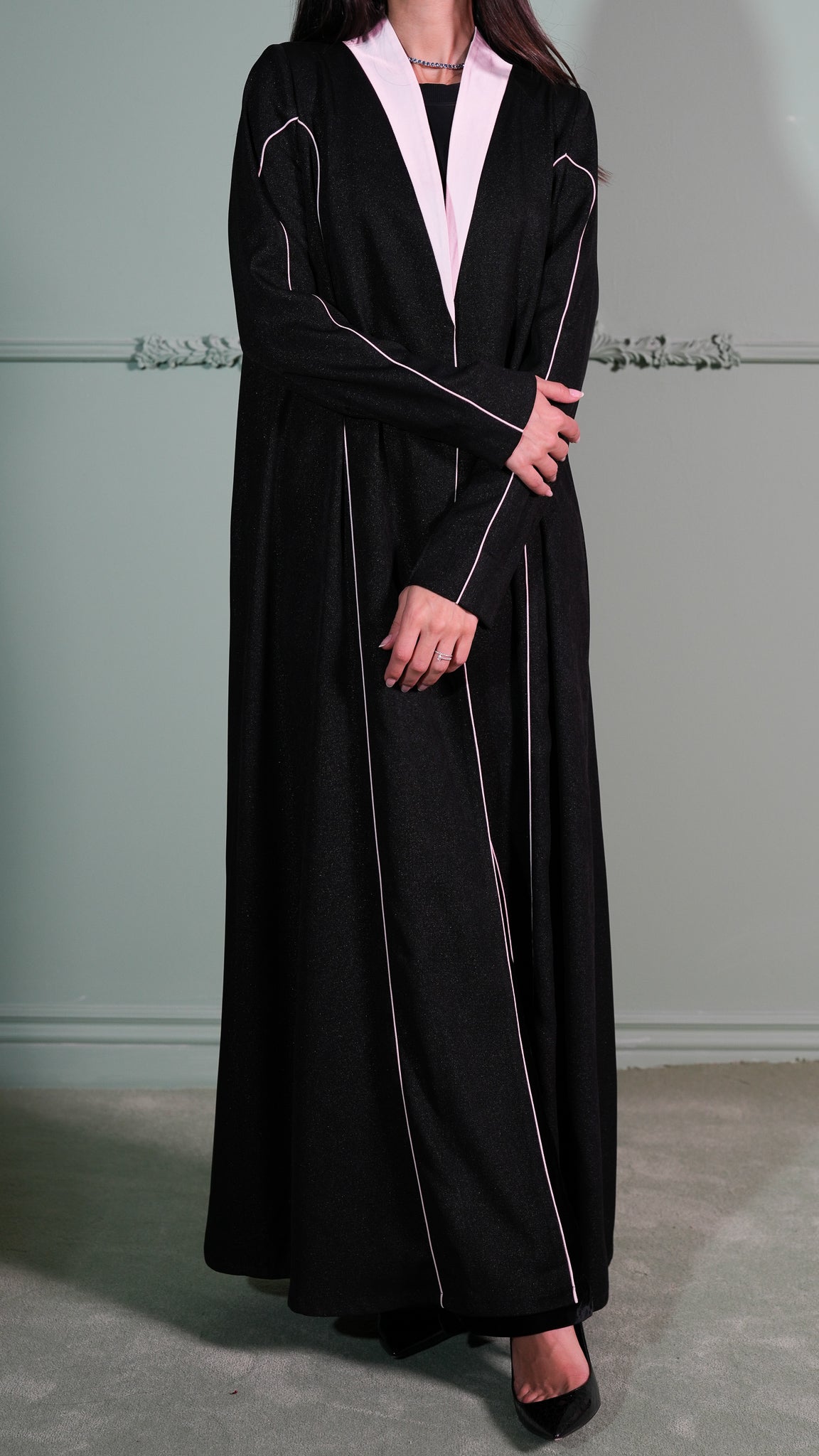 Axis Abaya