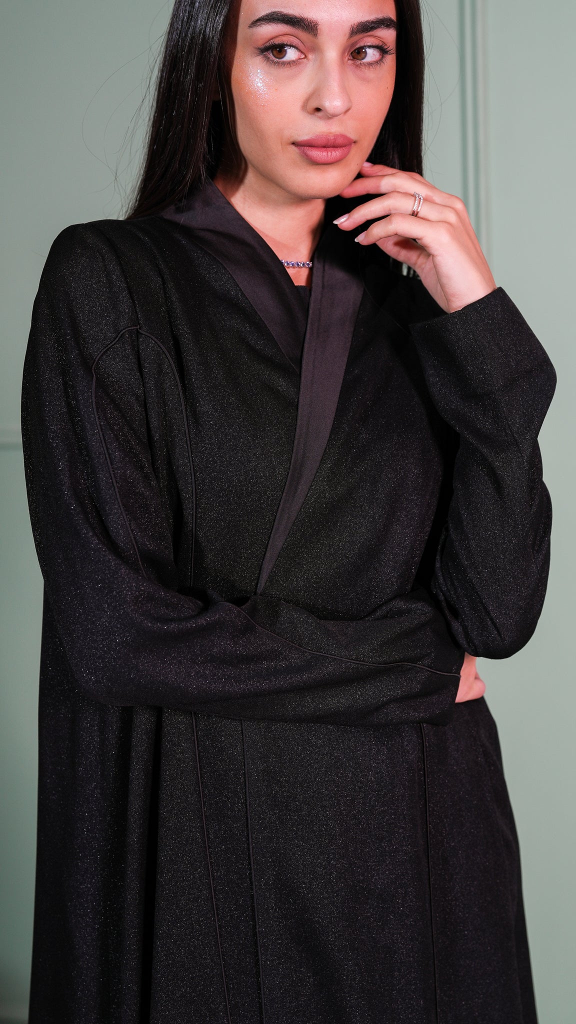 Axis Abaya