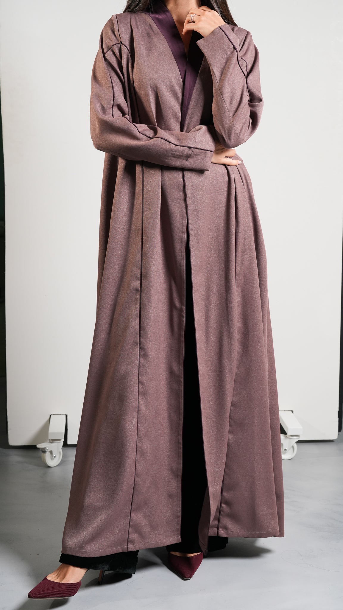 Axis Abaya