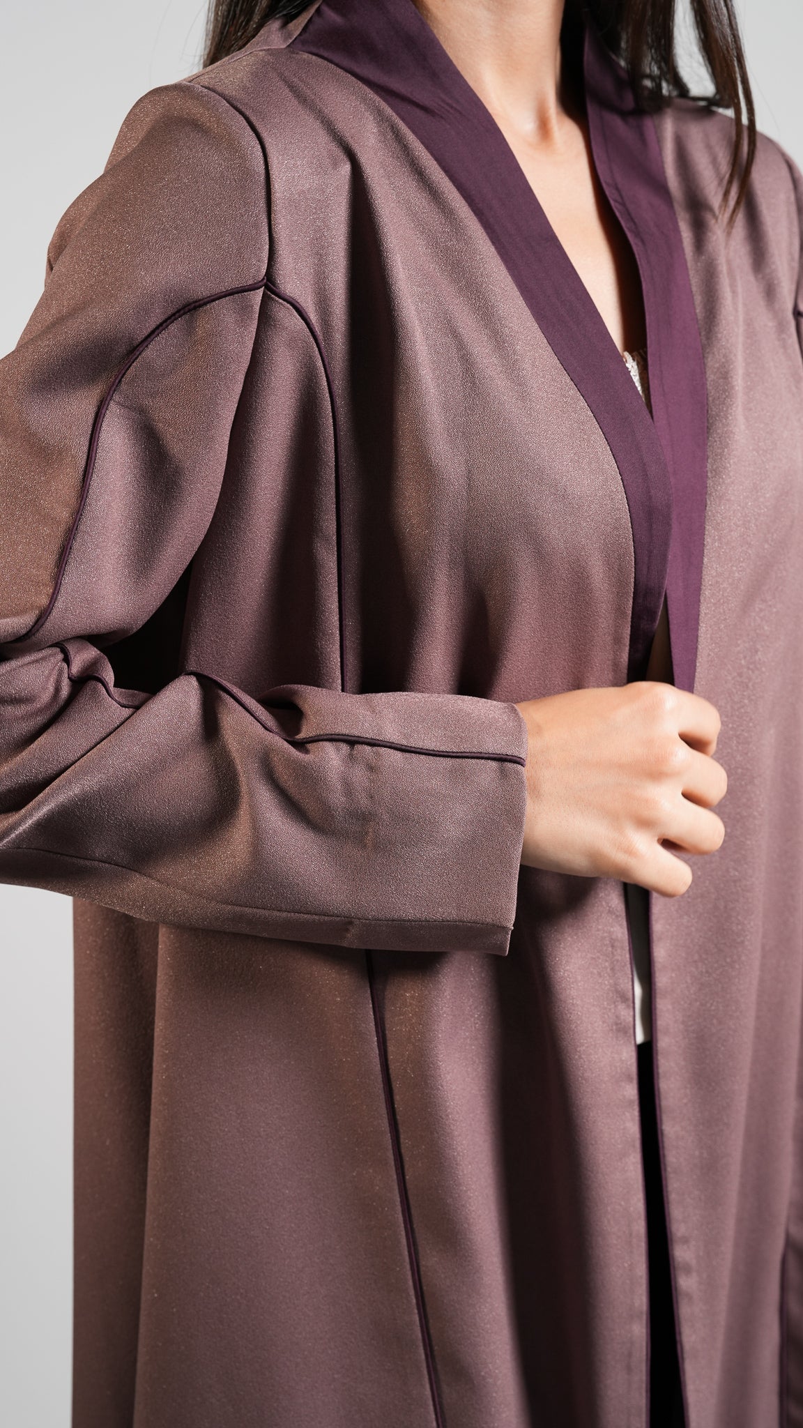 Axis Abaya