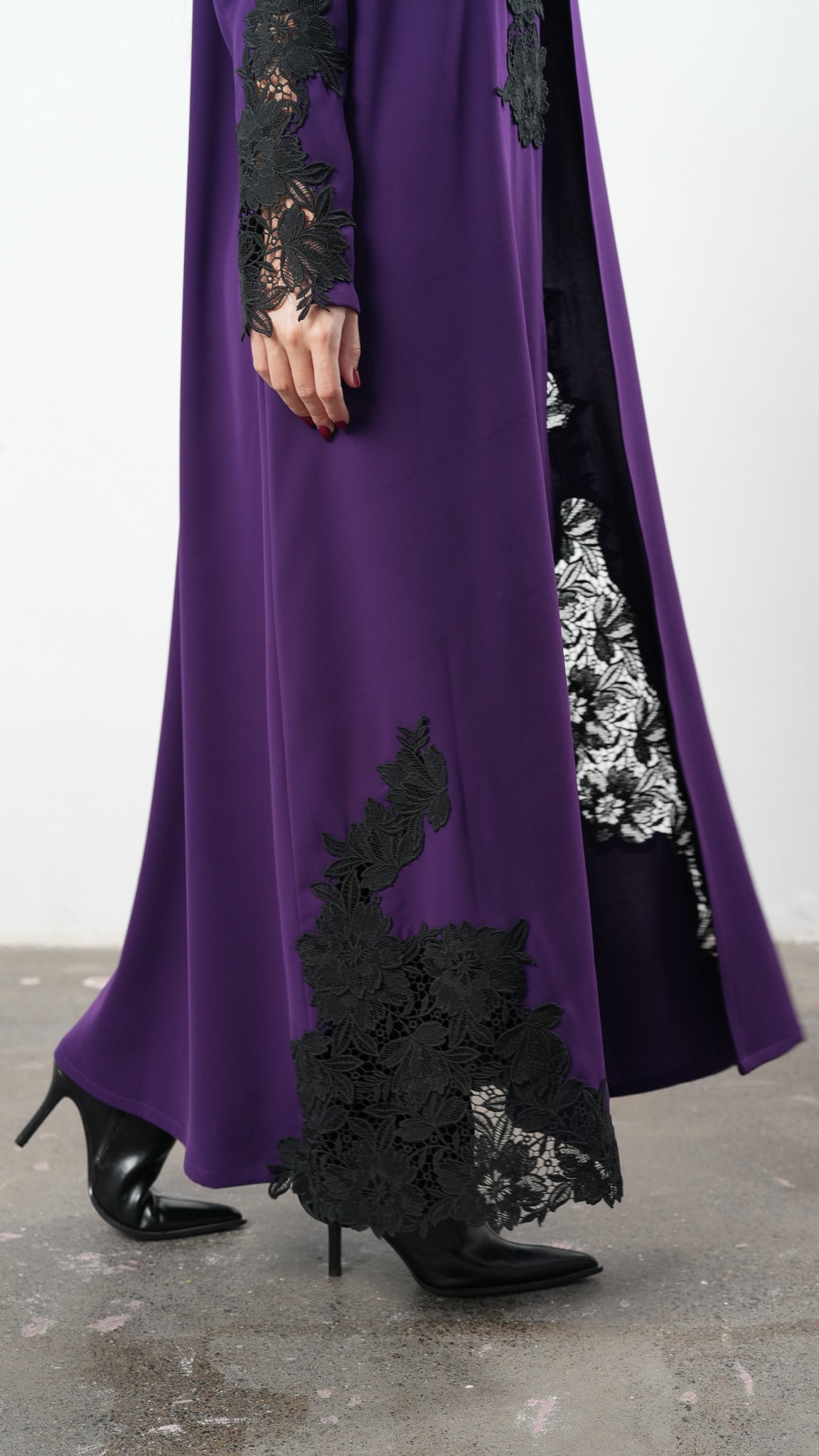 Crepe Lace Garden Abaya