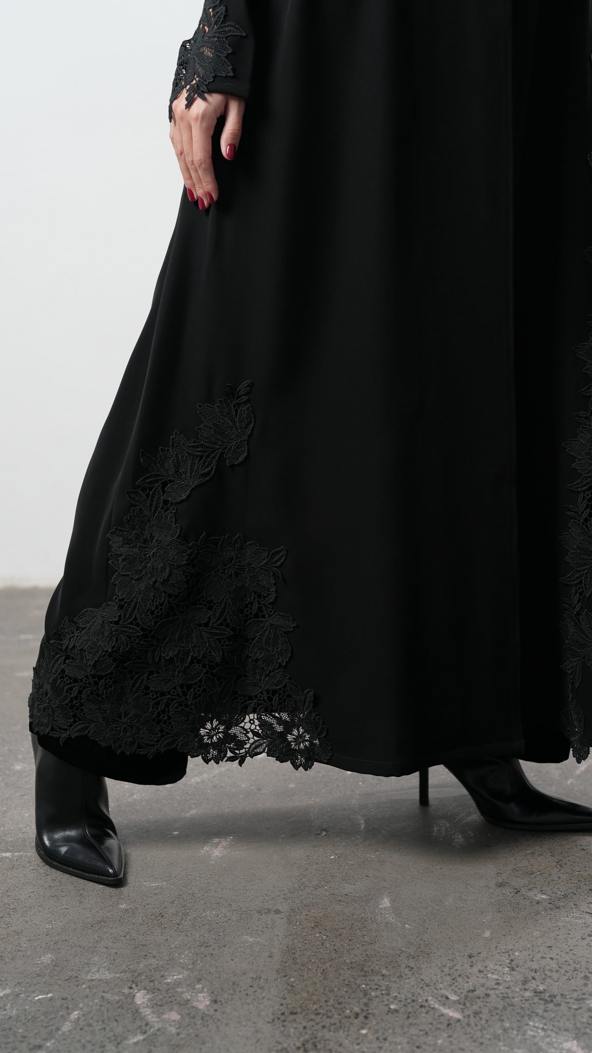 Crepe Lace Garden Abaya