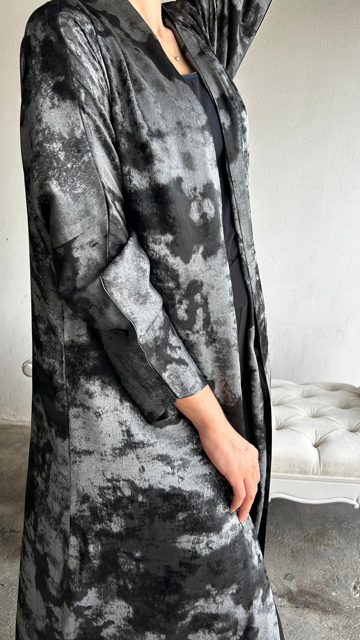 Metallic Stain Abaya